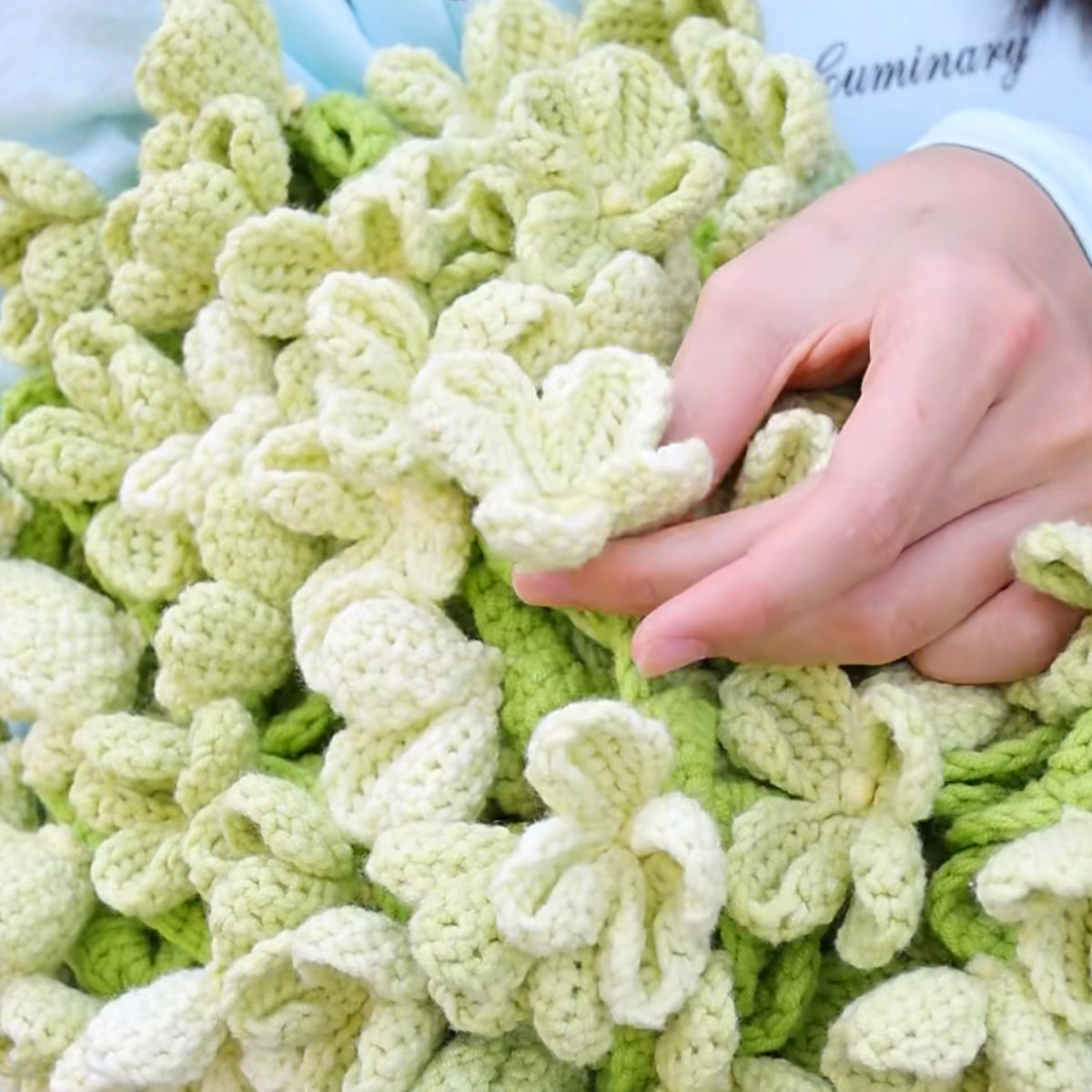 【手編みキット】紫陽花(あじさい)ブランケット|家族の絆をイメージした花モチーフ|コットン混で春夏におすすめ|母の日・長寿祝いのギフトに|初心者さんOK|動画+電子版編み図付き
