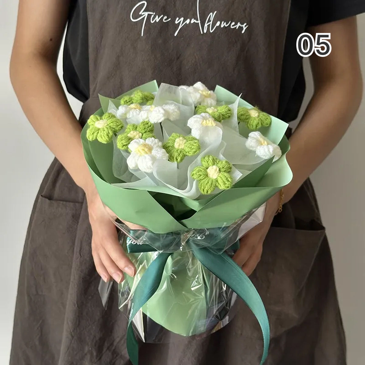 【完成品】ずっと咲き続ける 毛糸の花束（ニットブーケ）｜枯れない手編みフラワー・誕生日やプレゼントに｜全10色・編む手間なし