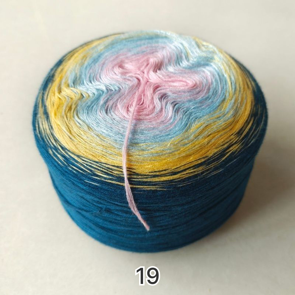 【シルケット加工・綿100%】Joyful Cake Yarn（ジョイフルケーキヤーン）｜ロングピッチ段染め・韓国風｜夏用ウェア・ショール・ブランケットに最適｜全37色｜電子版 ショール編みレシピ プレゼント！