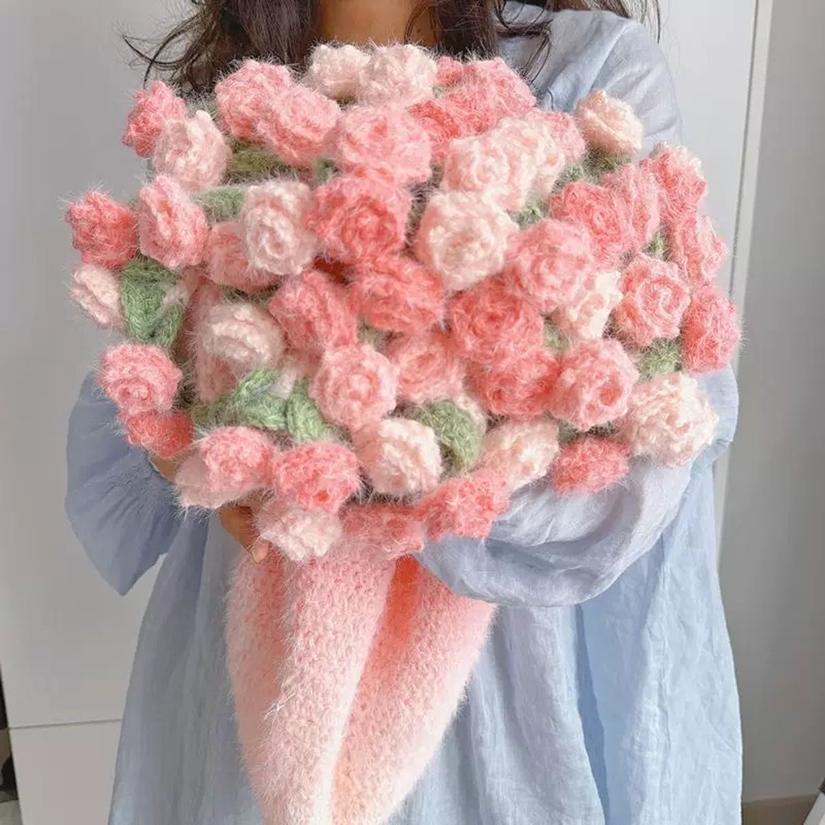 【手編みキット】花束ブランケット｜SNSで話題！ロングファーヤーンで編む｜選べる4タイプ（葉っぱ有無×サイズ）　電子版編みレシピプレゼント！
