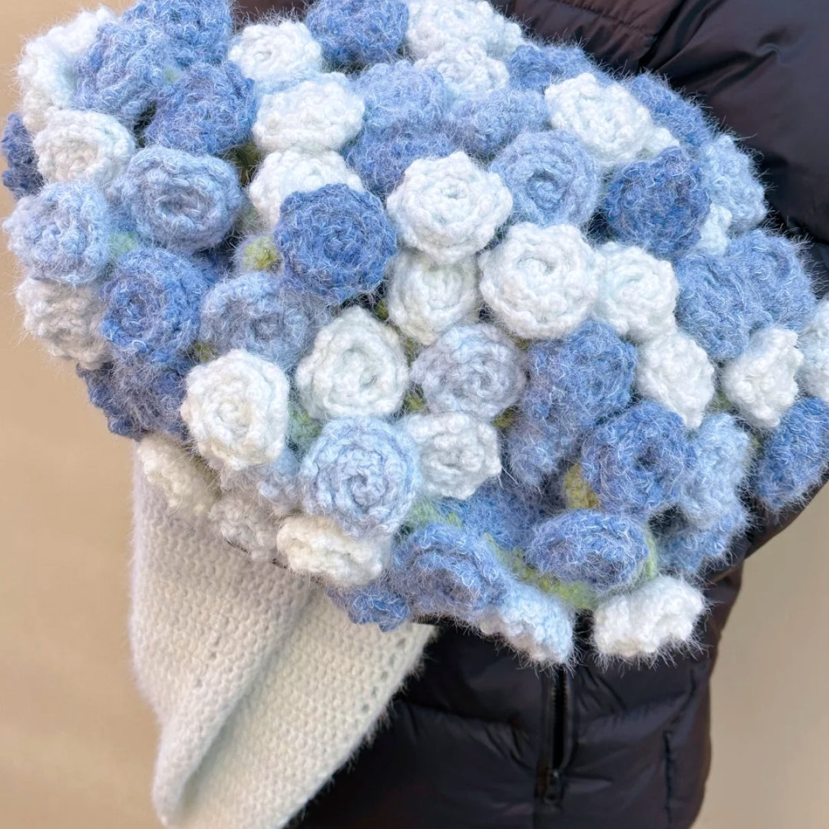【完成品】広げるとお花畑！ グラデーション 花束ブランケット 完成品 全2色｜円形 ひざ掛け おくるみ 出産祝い ギフト プレゼント インテリア