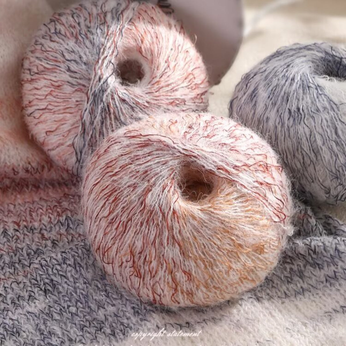 Hane Mohair（ハネモヘア）50g｜グラデーションモヘア糸｜羽のように軽やかでシルクのような艶感｜全12色