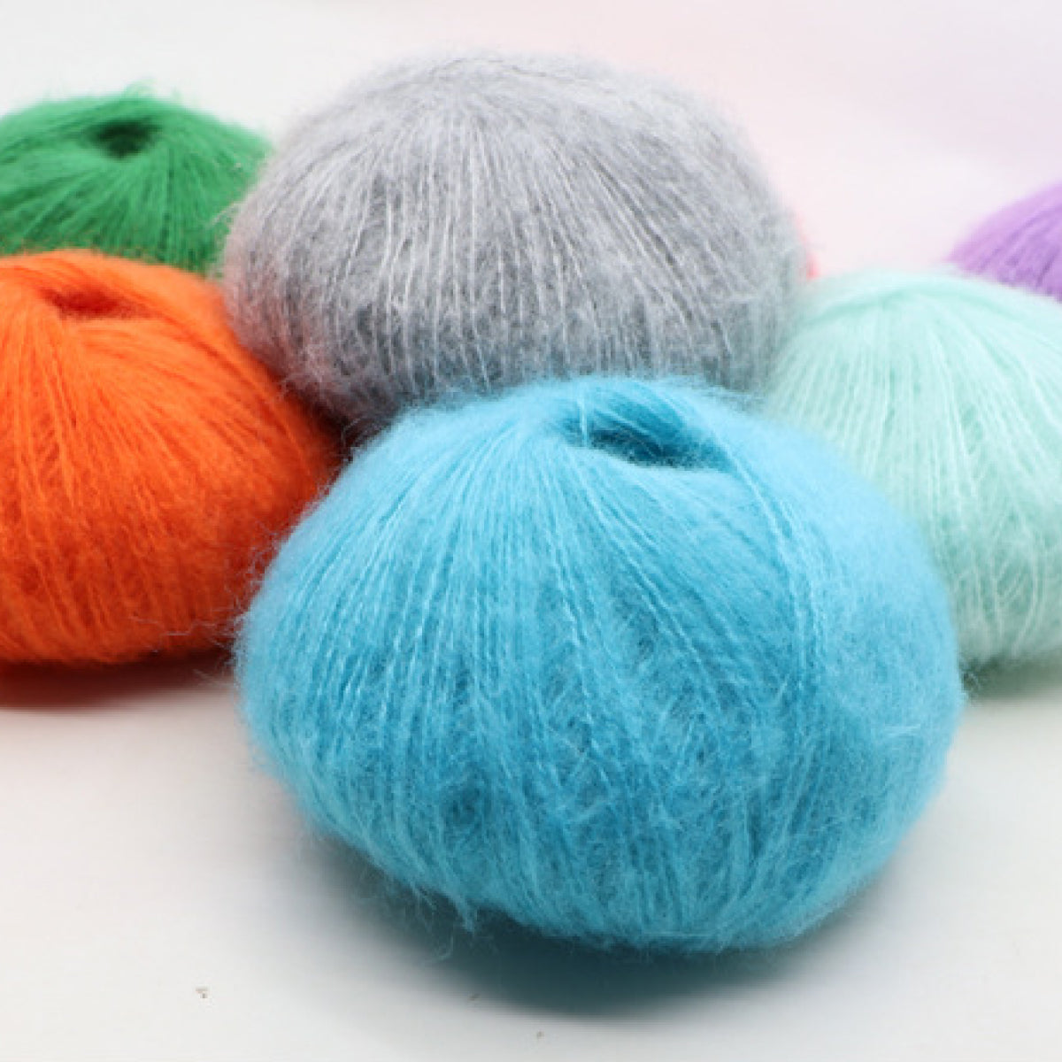 Fuwari Mohair（フワリモヘア）25g｜極上の肌触り｜綿あめのように軽やか｜引き揃え・透かし編み・ベビーウェアに｜全40色
