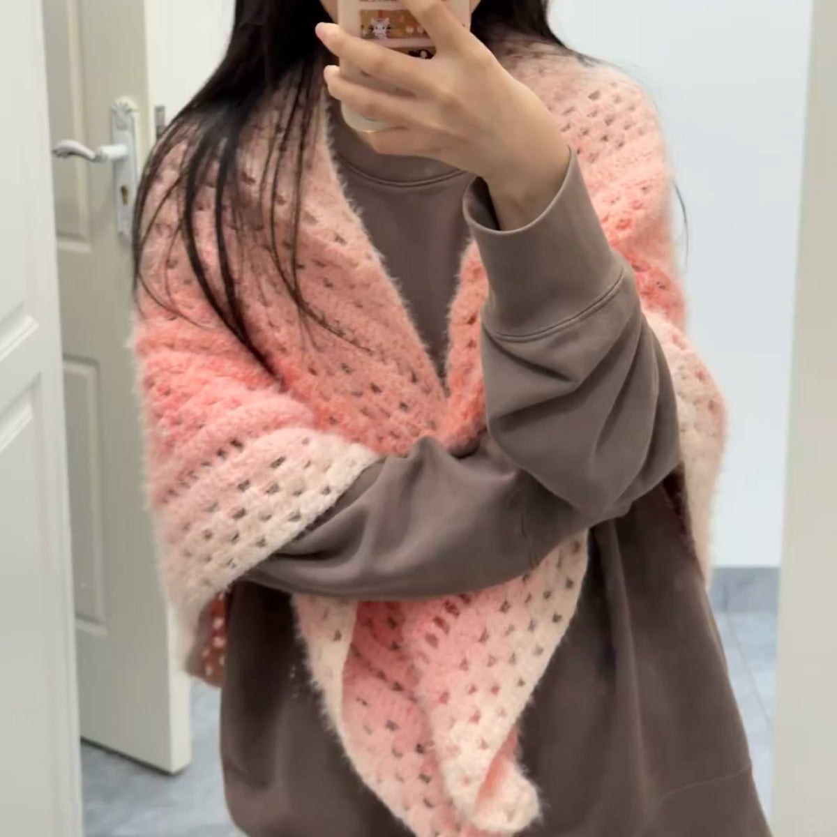 【手編みキット】ロングファーヤーンのショール｜初心者向け・グラデーション毛糸2玉セット｜全14色展開 　電子版編みレシピ プレゼント！