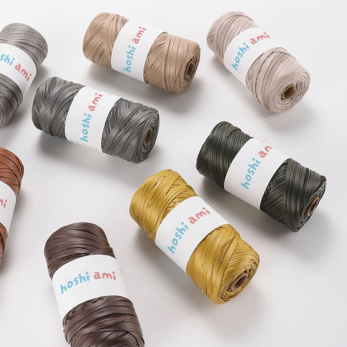 Miyabi Leather Yarn（ミヤビ レザーヤーン）｜レザー調｜上質で高級感のある光沢編み糸｜バッグ・小物に｜上品な大人スタイル｜全18色