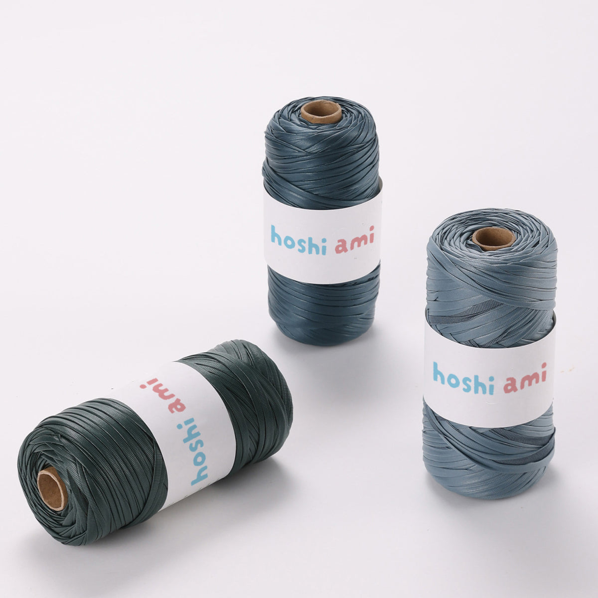 Miyabi Leather Yarn（ミヤビ レザーヤーン）｜レザー調｜上質で高級感のある光沢編み糸｜バッグ・小物に｜上品な大人スタイル｜全18色